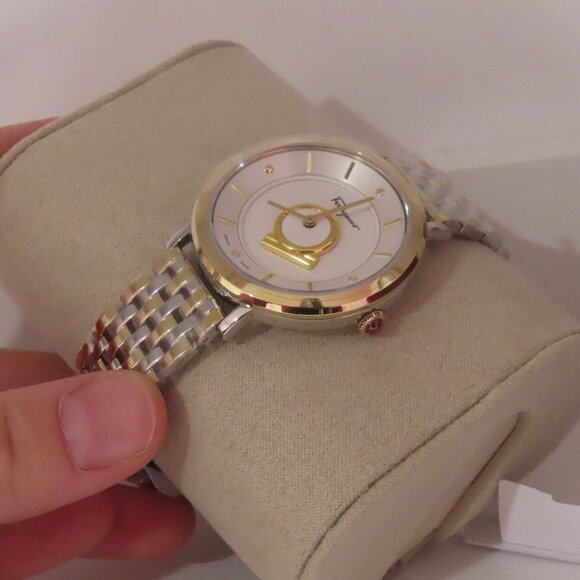 Women's Ferragamo Minuetto Bracelet Watch - Picture 7 of 7